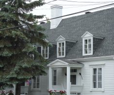 Très grande maison ancestrale près du fleuve St-Laurent