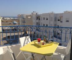 APPARTEMENT + GARAGE EN TUNISIE