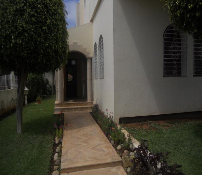 Villa En Location à AIN DIAB